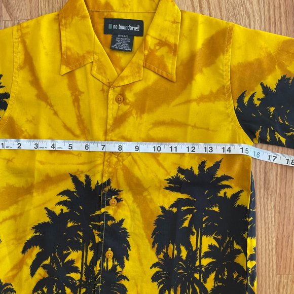 BOYS HAWAIIAN SHIRT NO BOUNDARIES BUTTON UP YELLOW BLACK PALM TREES SIZE 6/7 - Picture 5 of 6